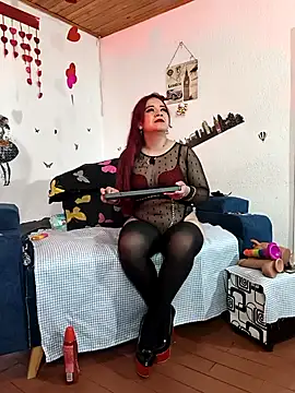 keila j online show from 10, 4, 2026