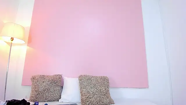 Snapshot of andyylove_jk chatting on 27, 10, 2025 andyylove jk online show from 27, 10, 2025