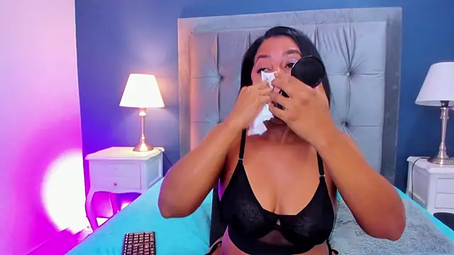 Snapshot of Kamila-Kane chatting on 8, 3, 2025 Kamila-Kane online show from 8, 3, 2025