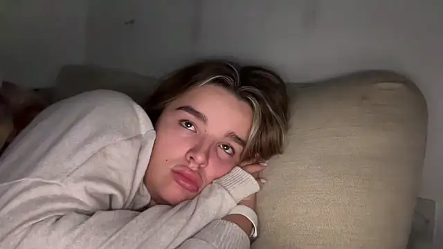 maisiesmithx online show from 2, 11, 2025