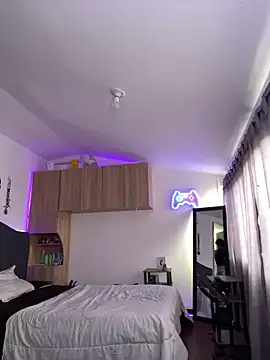 sue   0 online show from 22, 3, 2025