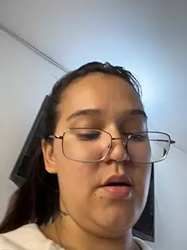 Snapshot of ValenG023 chatting on 20, 3, 2025 ValenG023 online show from 20, 3, 2025