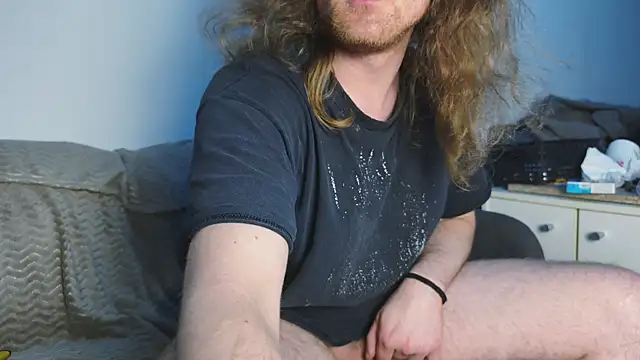 Snapshot of DrownMentallyyy chatting on 1, 4, 2026 DrownMentallyyy online show from 1, 4, 2026