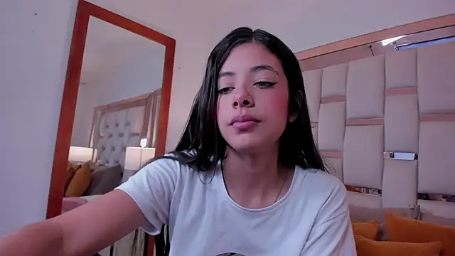 Snapshot of coraltaylor chatting on 5, 12, 2024 coraltaylor online show from 5, 12, 2024