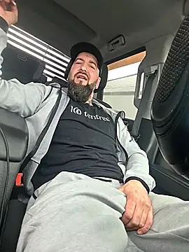 Beardedtattood online show from 15, 4, 2026