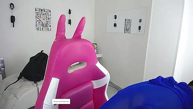 Snapshot of Leonard_Price chatting on 12, 4, 2026 Leonard Price online show from 12, 4, 2026