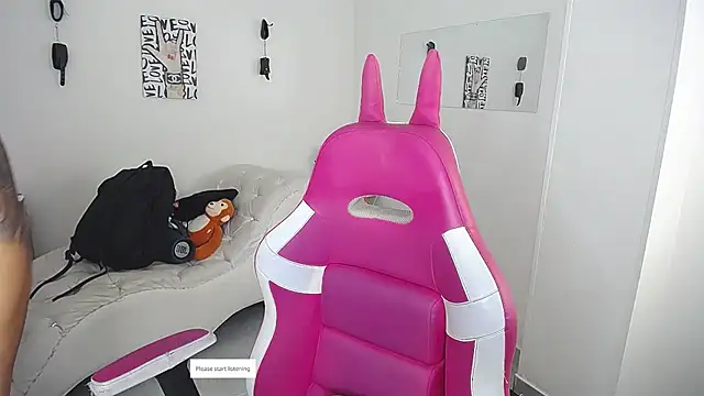 Snapshot of Leonard_Price chatting on 17, 4, 2026 Leonard Price online show from 17, 4, 2026