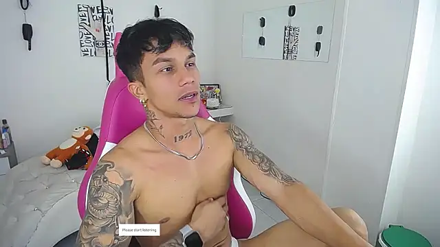 Snapshot of Leonard_Price chatting on 21, 4, 2026 Leonard Price online show from 21, 4, 2026