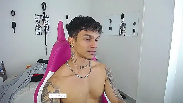 Snapshot of Leonard_Price chatting on 27, 4, 2026 Leonard Price online show from 27, 4, 2026