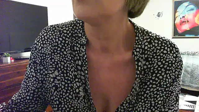 Snapshot of __Angel78__ chatting on 5, 1, 2025 Angel78 online show from 5, 1, 2025