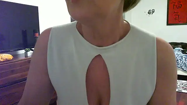 Snapshot of __Angel78__ chatting on 15, 9, 2025 Angel78 online show from 15, 9, 2025