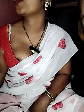 Snapshot of Indian_Lust_Couple chatting on 10, 4, 2026 Indian Lust Couple online show from 10, 4, 2026