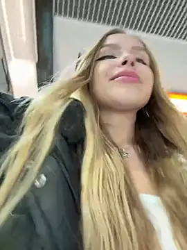 mur girl online show from 12, 1, 2025