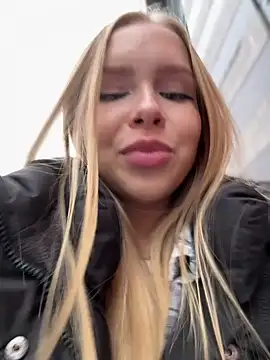 mur girl online show from 8, 2, 2025