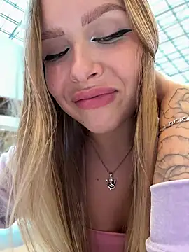 mur girl online show from 14, 2, 2025