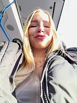 mur girl online show from 21, 2, 2025