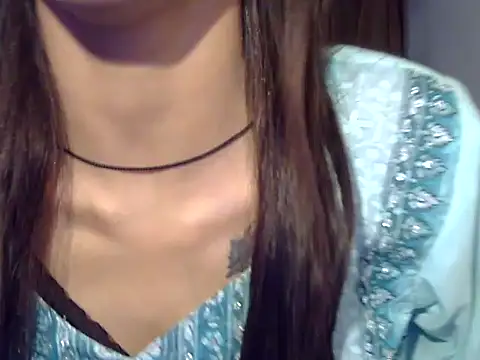 MAAYRA 09 online show from 11, 1, 2026