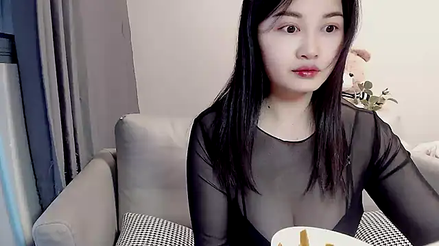 Snapshot of Little-sweet chatting on 6, 2, 2025 Little-sweet online show from 6, 2, 2025