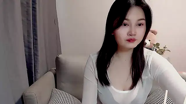 Snapshot of Little-sweet chatting on 7, 2, 2025 Little-sweet online show from 7, 2, 2025