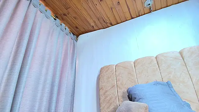 Naia x online show from 3, 3, 2026