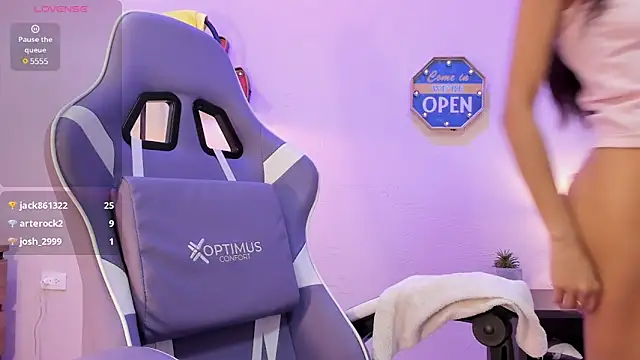 lupeebony online show from 25, 1, 2025