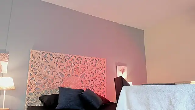 lupeebony online show from 5, 10, 2025