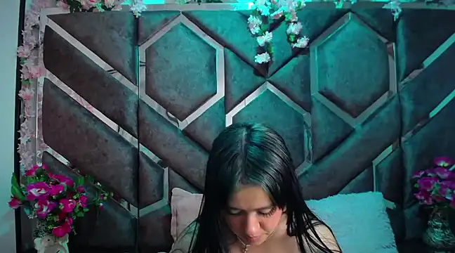 Snapshot of Victoria_Rossy chatting on 23, 1, 2025 Victoria Rossy online show from 23, 1, 2025