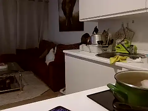 Snapshot of Delgada_culona chatting on 18, 12, 2024 Delgada culona online show from 18, 12, 2024