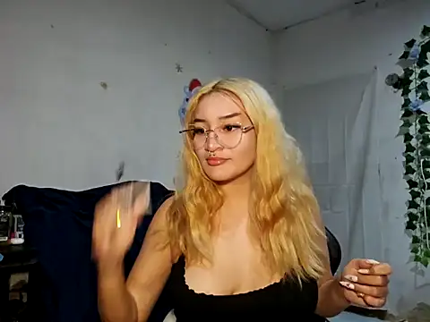 sadnessgyall online show from 4, 1, 2025