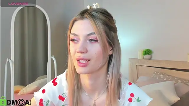 Cherry Price online show from 17, 12, 2025