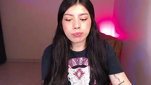 Snapshot of iam_emy chatting on 15, 4, 2026 iam emy online show from 15, 4, 2026