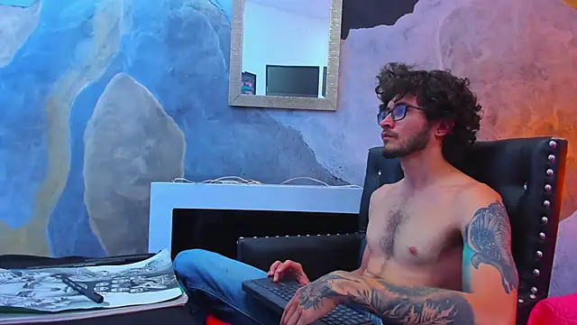 Loggan donnelly online show from 26, 12, 2024