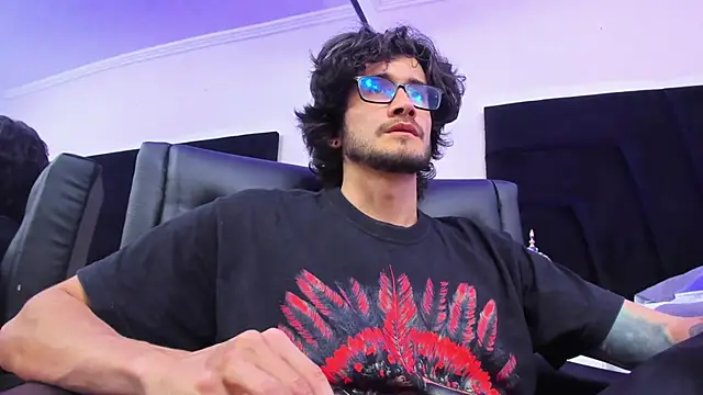 Loggan donnelly online show from 16, 1, 2025