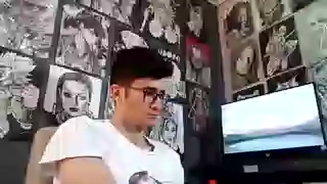 Loggan donnelly online show from 5, 12, 2025