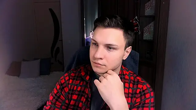 handsome guy01 online show from 12, 12, 2024