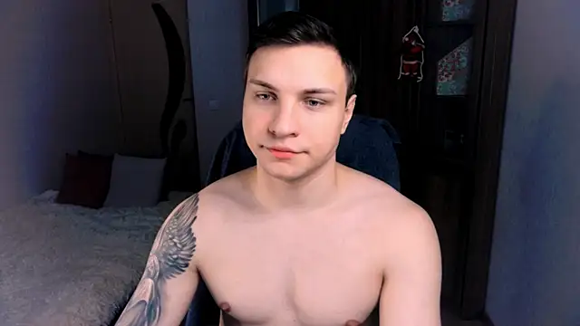 handsome guy01 online show from 19, 12, 2024