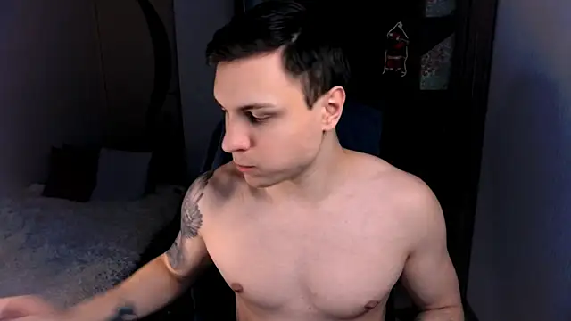 handsome guy01 online show from 19, 12, 2024