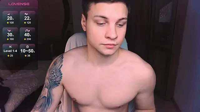 handsome guy01 online show from 26, 1, 2025