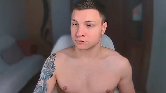 handsome guy01 online show from 19, 2, 2025