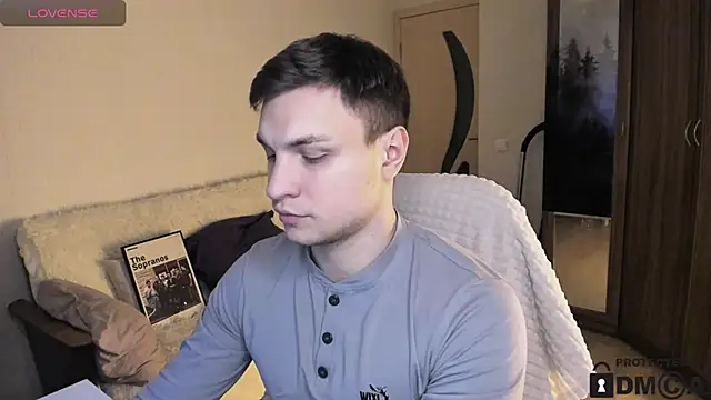 handsome guy01 online show from 12, 10, 2025