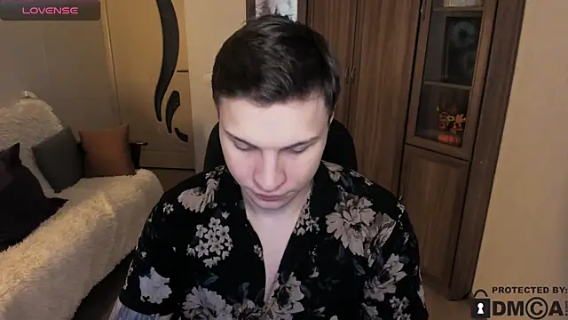 handsome guy01 online show from 25, 11, 2025