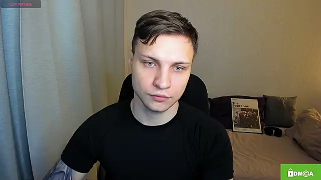 handsome guy01 online show from 16, 2, 2026