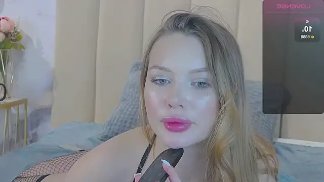 Snapshot of ViolaFlirt chatting on 25, 1, 2025 ViolaFlirt online show from 25, 1, 2025