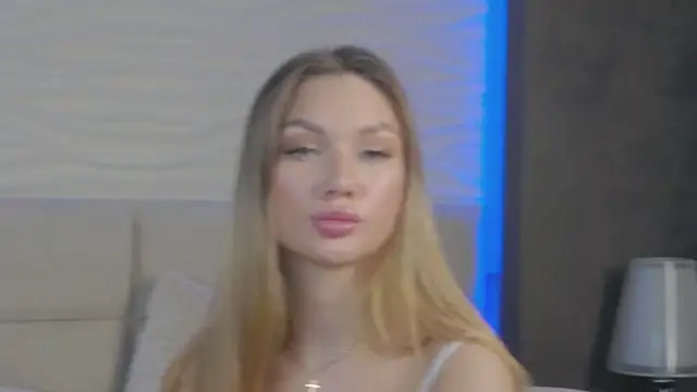 Snapshot of ViolaFlirt chatting on 6, 3, 2025 ViolaFlirt online show from 6, 3, 2025