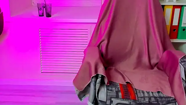 CarolGiggly online show from 19, 11, 2025