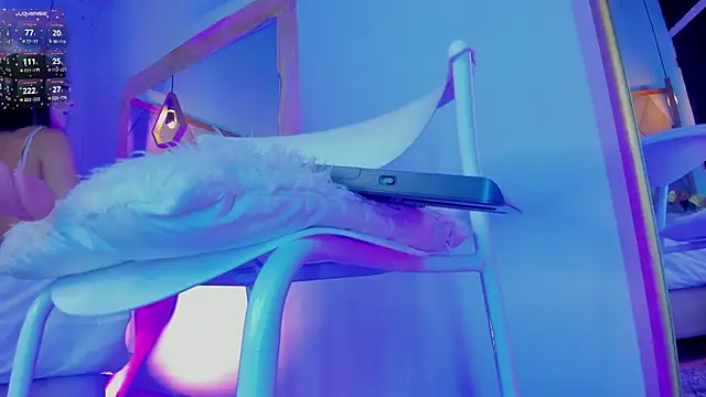 BritannyClaire online show from 2, 4, 2026