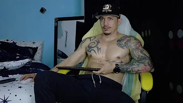 Snapshot of Alex_motta chatting on 27, 3, 2026 Alex motta online show from 27, 3, 2026