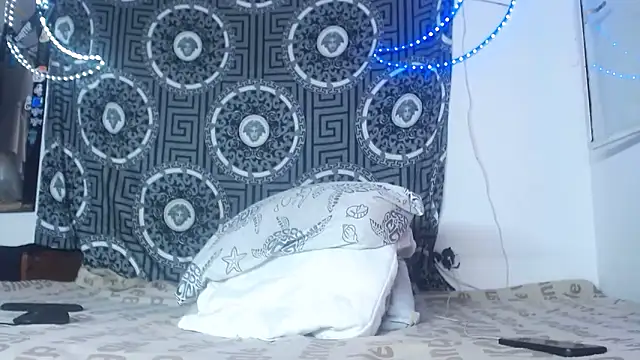 Snapshot of Adam_hard_ chatting on 11, 11, 2025 Adam hard online show from 11, 11, 2025