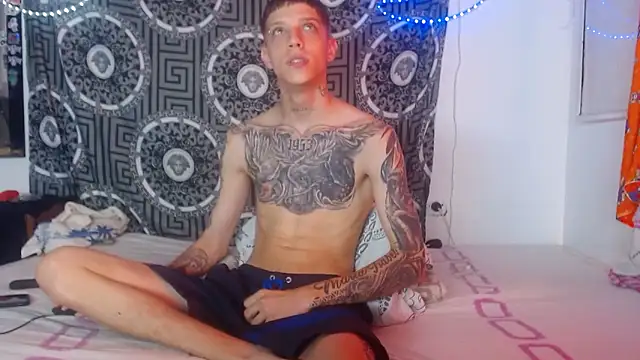 Snapshot of Adam_hard_ chatting on 13, 11, 2025 Adam hard online show from 13, 11, 2025