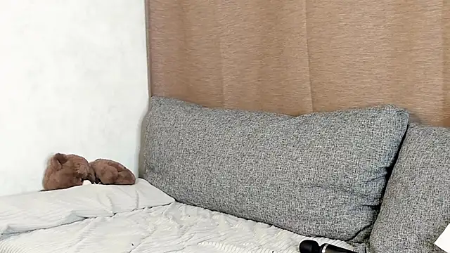 Snapshot of EngelFugler chatting on 9, 3, 2025 EngelFugler online show from 9, 3, 2025